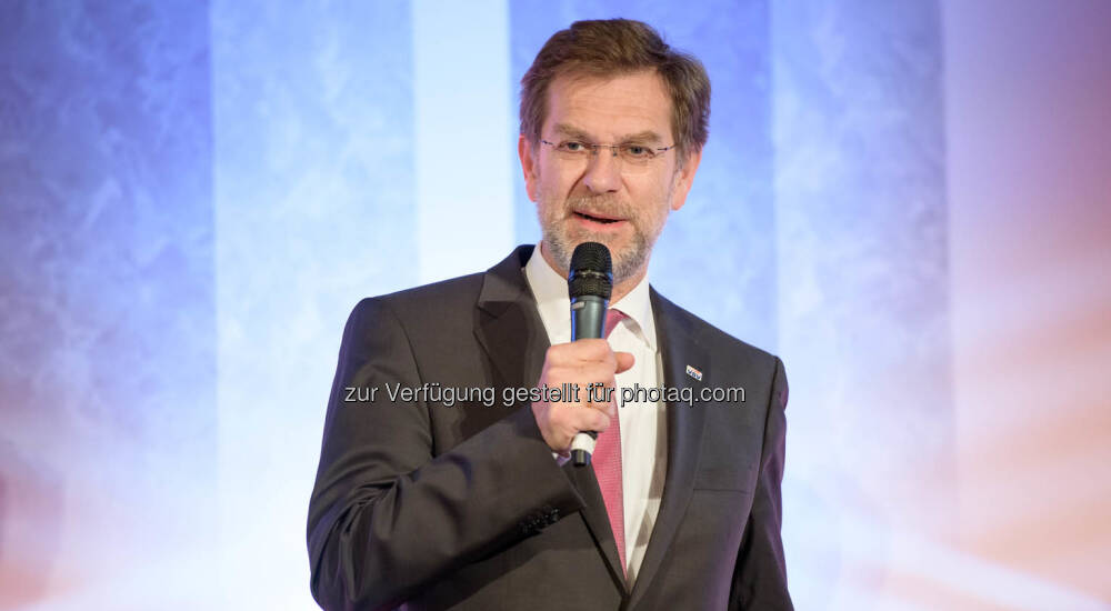 Neue Bilder Andreas Zakostelsky; Sylvia Bardach; Ewald Nowotny